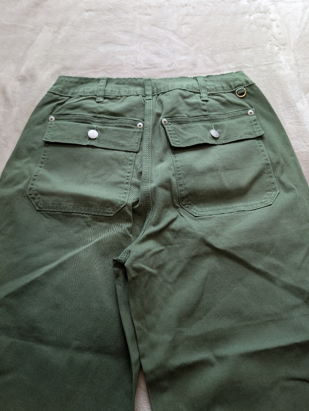 Flamingals Mid Waist Wide Leg Green Pants Raw Hem NWT Medium - Picture 7 of 9